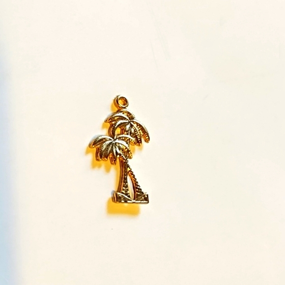 Jewelry - Nwot Palm Tree Bracelet Charm